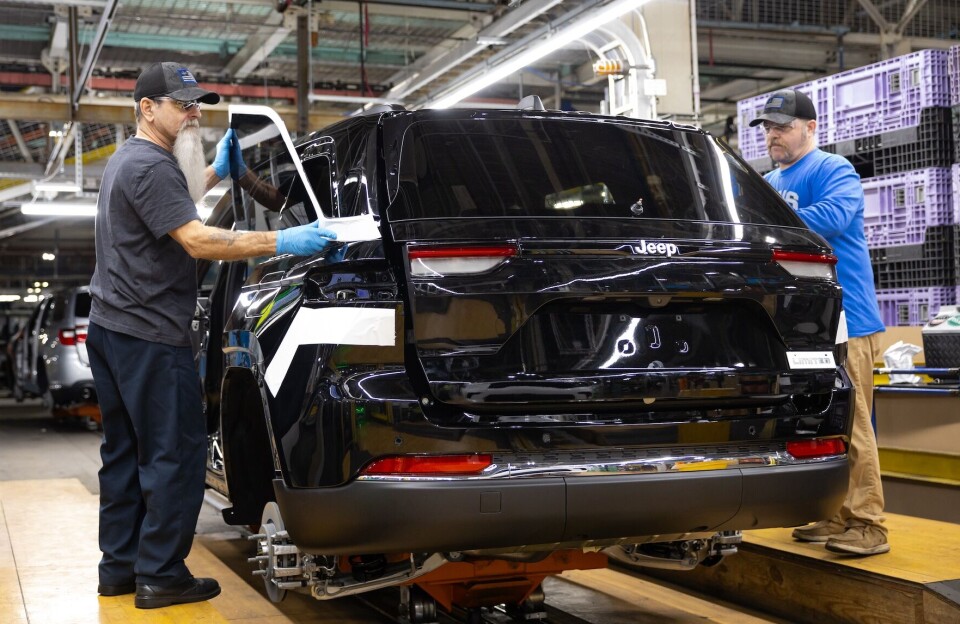 Stellantis Manufacturing Process Stellantis Industrial System: How cross‑functional smart‑factory ...