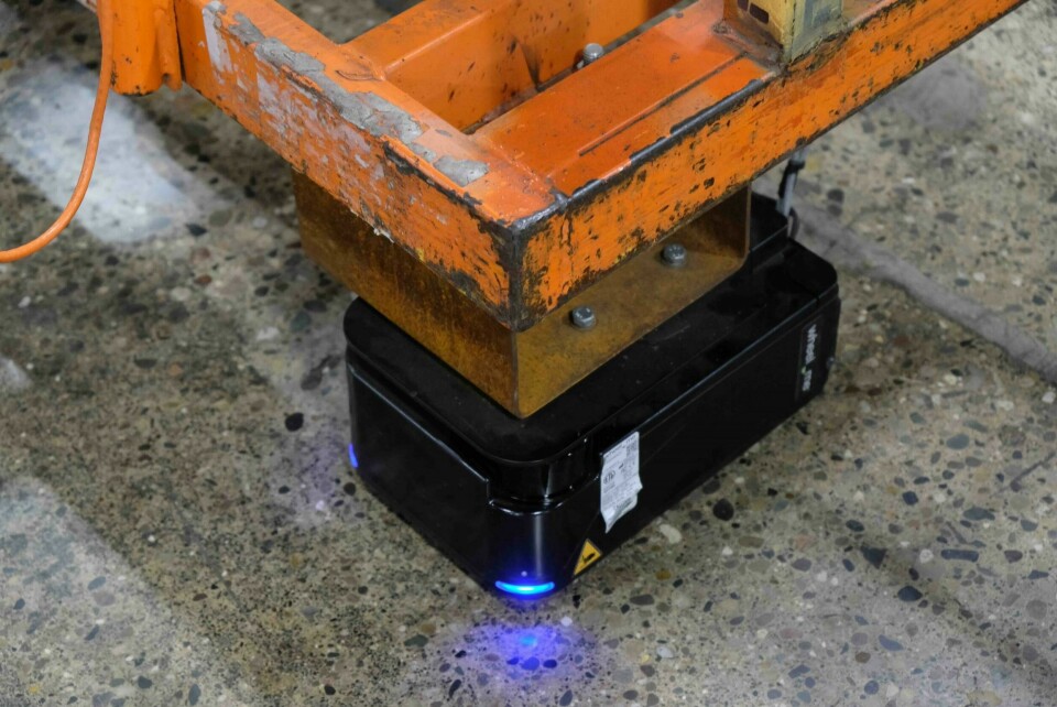 Reinventing the wheelStellantis is working with Norway’s wheel.me on a solution that retrofits dollies and turns them into AMRs wheel.me technology at Stellantis factory in Sterling Heights, Michigan