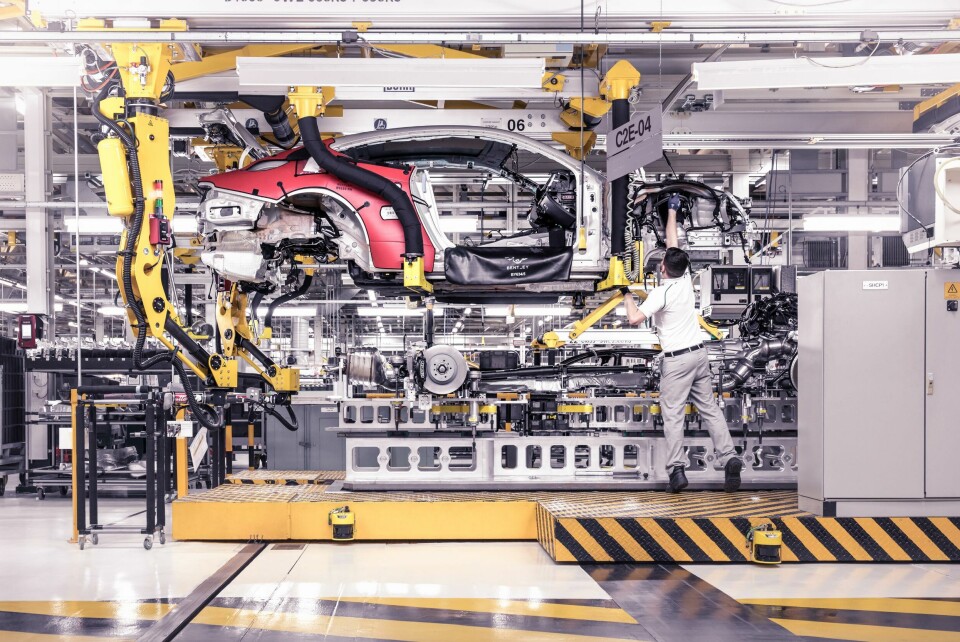 Bentley operates two assembly lines for core models – the 64-station Continental line (above) and the 47-station line for its SUV, the Bentayga Bentley Conti line