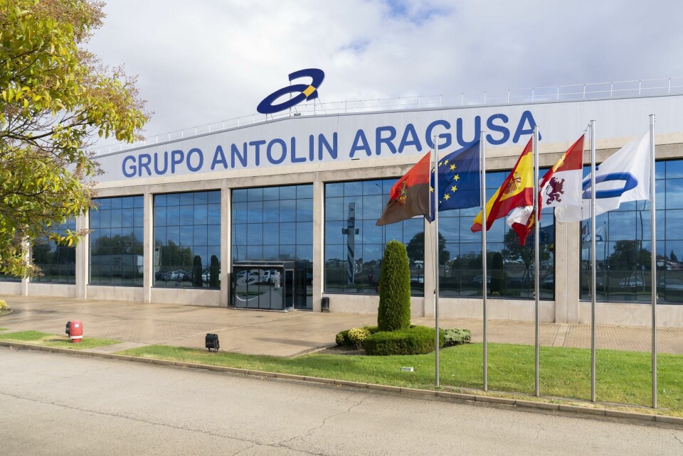 Aragusa, one of Grupo Antolin’s plants in Burgos, has pioneered the manufacture of auto interior parts, which can be used in a wide range of OEMs Omron Grupo Antolin