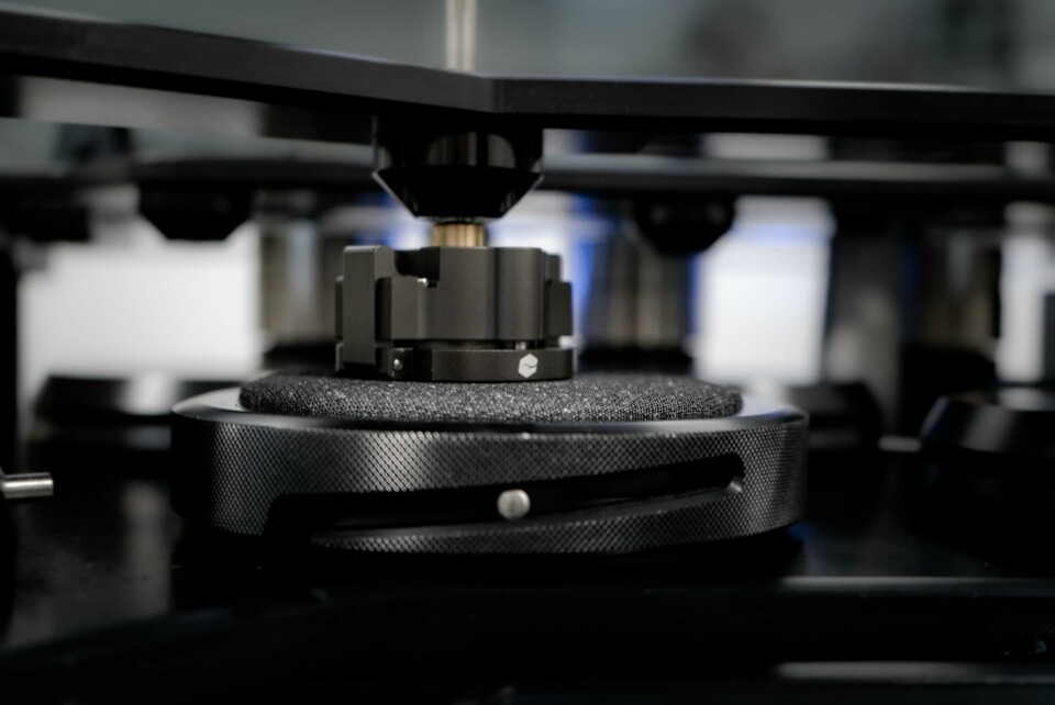 Ensuring that the new materials meet automotive industry standards for abrasion resistance is one of the key challenges imat-uve_MFRecycling_202009_Abrasion_test