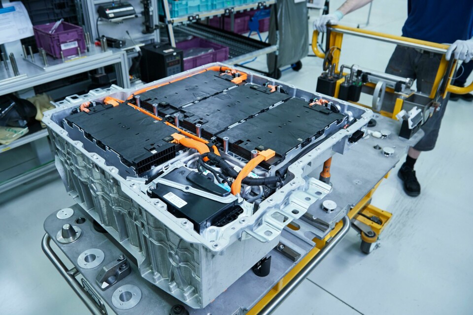 Heavy movesThe costs of developing and manufacturing batteries is a barrier to entry for startups and established brands. Dyson’s plans for solid-state batteries were likely years of R&D away from reality BMW Dingolfing battery P90228232_highRes