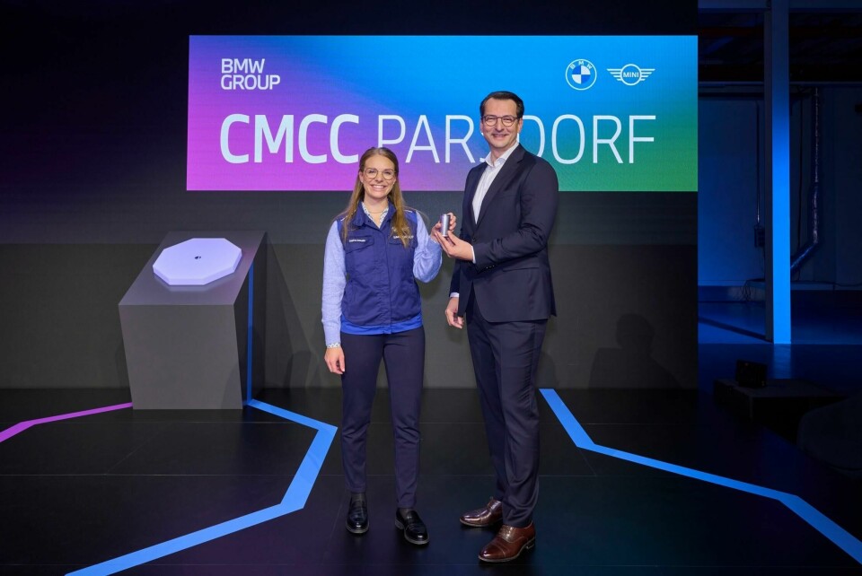 Milan Nedeljkovic, Member of the Board of Management of BMW AG, responsible for Production, and Sophia Zielosko, Plant Project Lead at the BMW Group Cell Manufacturing Competence Centre Milan Nedeljkovic, Member of the Board of Management of BMW AG, responsible for Production, and Sophia Zielosko, Plant Project Lead at the BMW Group Cell Manufacturing Competence Centre