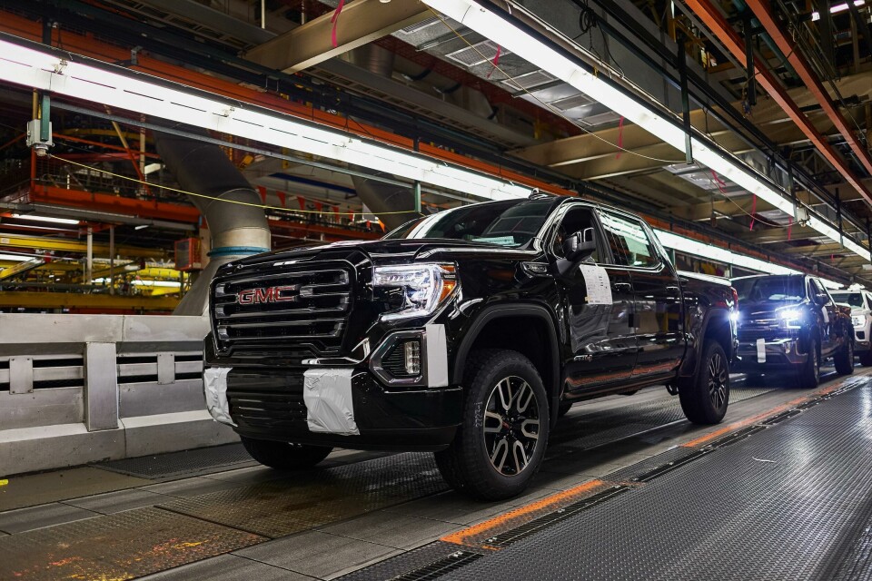 GM’s Fort Wayne plant, which builds Chevrolet Silverado and GMC Sierra models, has cancelled production for a week GM Fort Wayne plant