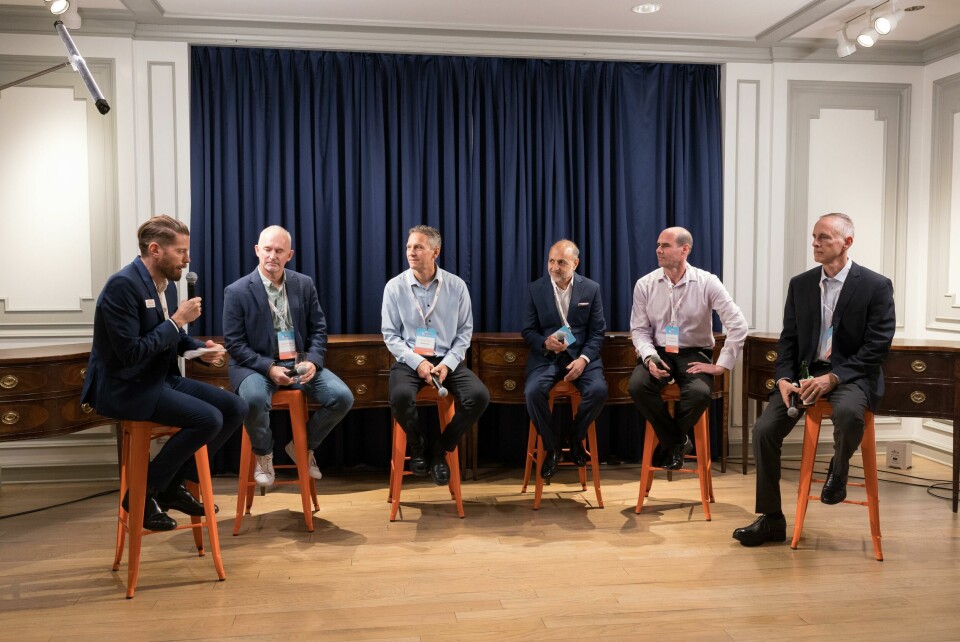 Meet the Speaker Session(From L to R) Christopher Ludwig, Paul Belanger (Gestamp), Jeremy Keating (Stellantis), Dr. Sardar Asif Khan (Stellantis), Fernando Bera (ZF) and Christopher Glover (VW) 8Z2A5723