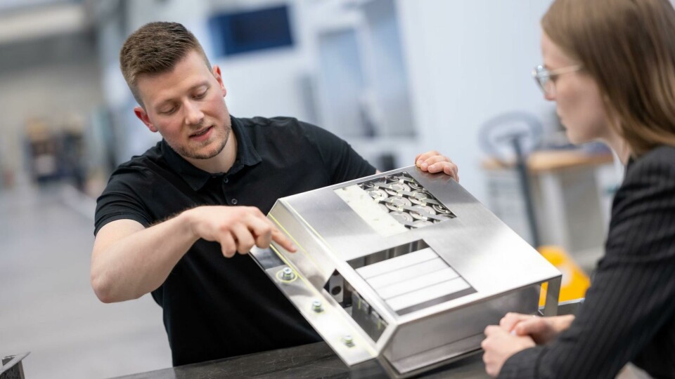 End of life battery recycling is another big challenge for the industry. Trumpf is developing its laser technology to support the dismantling process csm_TRUMPF_battery_recycling_1_d6a88ae80f