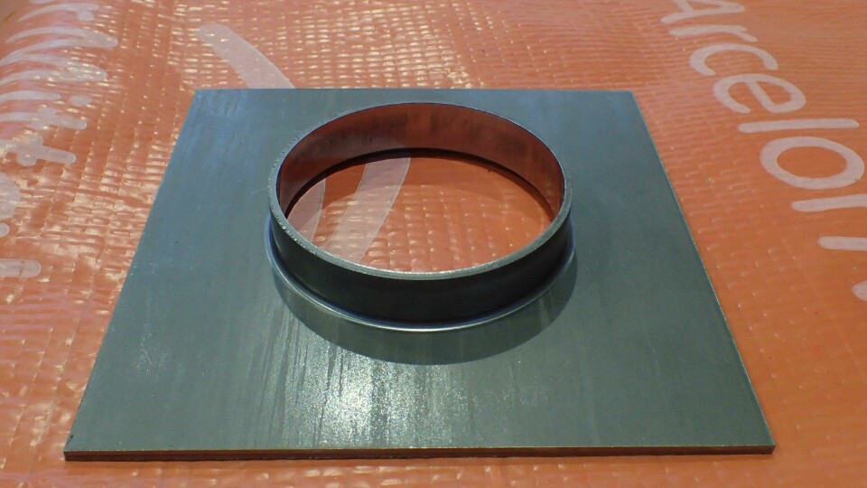Experimental installation is available at the ArcelorMittal Global R&D lab to characterise the Hole Expansion Ratio of grades (left), and trials on HRCP980SF 3,0mm (right) Number 4