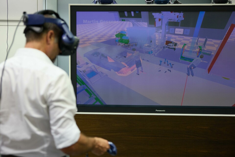 Building on the edge of the virtual and physical worlds Audi assembly planning with VR