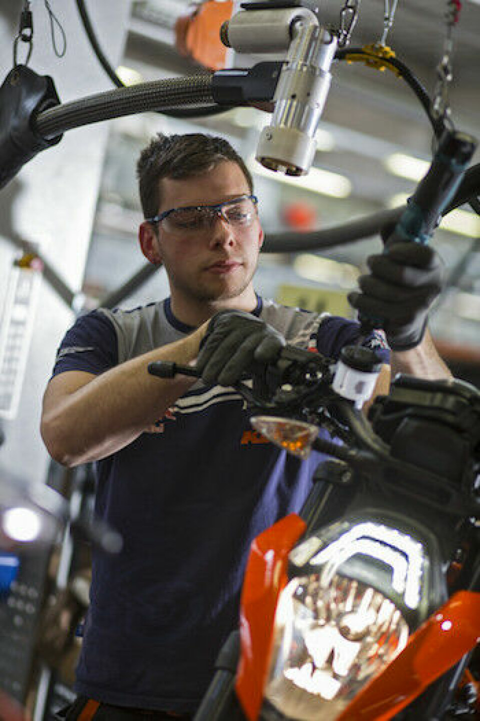 KTM steps up the pace 36908_ktm-assembly