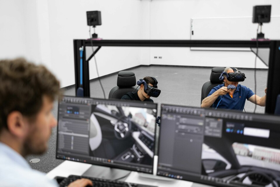 From parts tolerance to production designAudi is using VR to test vehicle and parts engineering and the impact on manufacturing, as well as to design assembly and line-side processes VR tolerance management Audi