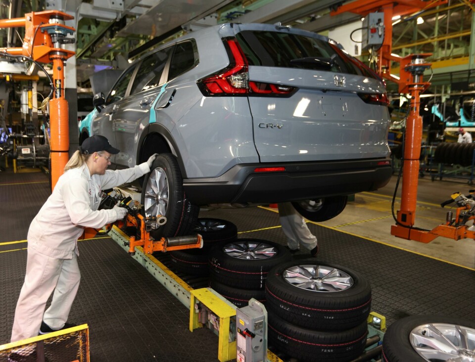 Canada – Mixed fortunes for production operations Associates building the CR-V at Honda of Canada Mfg., in Alliston, Ontario.