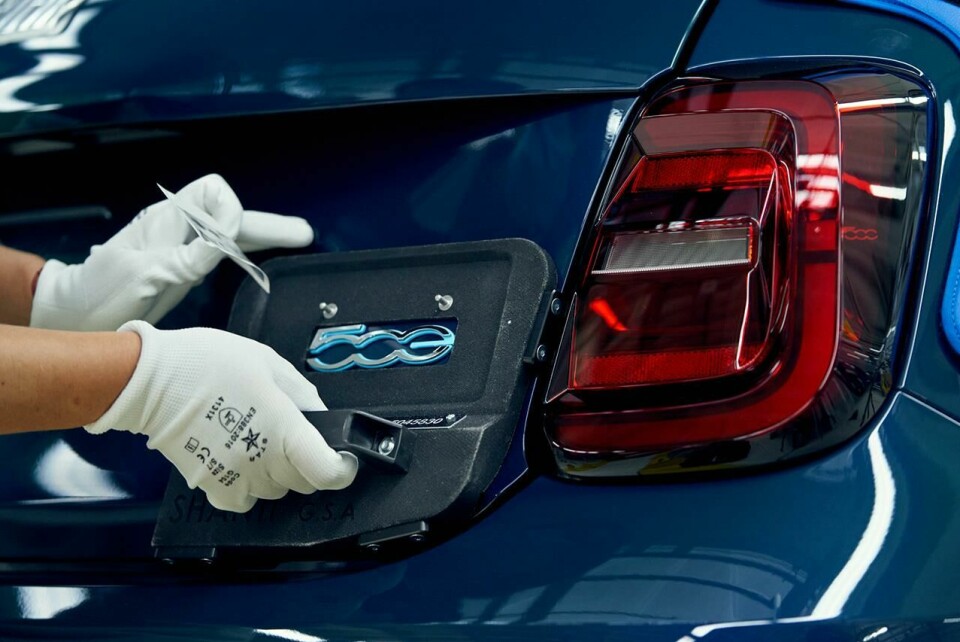 Stellantis may well both extend the 500 electric’s life and add a hybrid powertrain option MirafioriPlant (2)