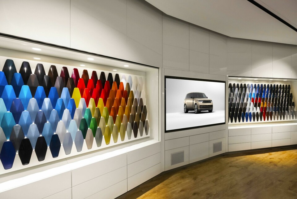 Cutting-edge paint tech is helping JLR slash emissions, waste, and energy consumption Cutting-edge paint tech is helping JLR slash emissions, waste, and energy consumption