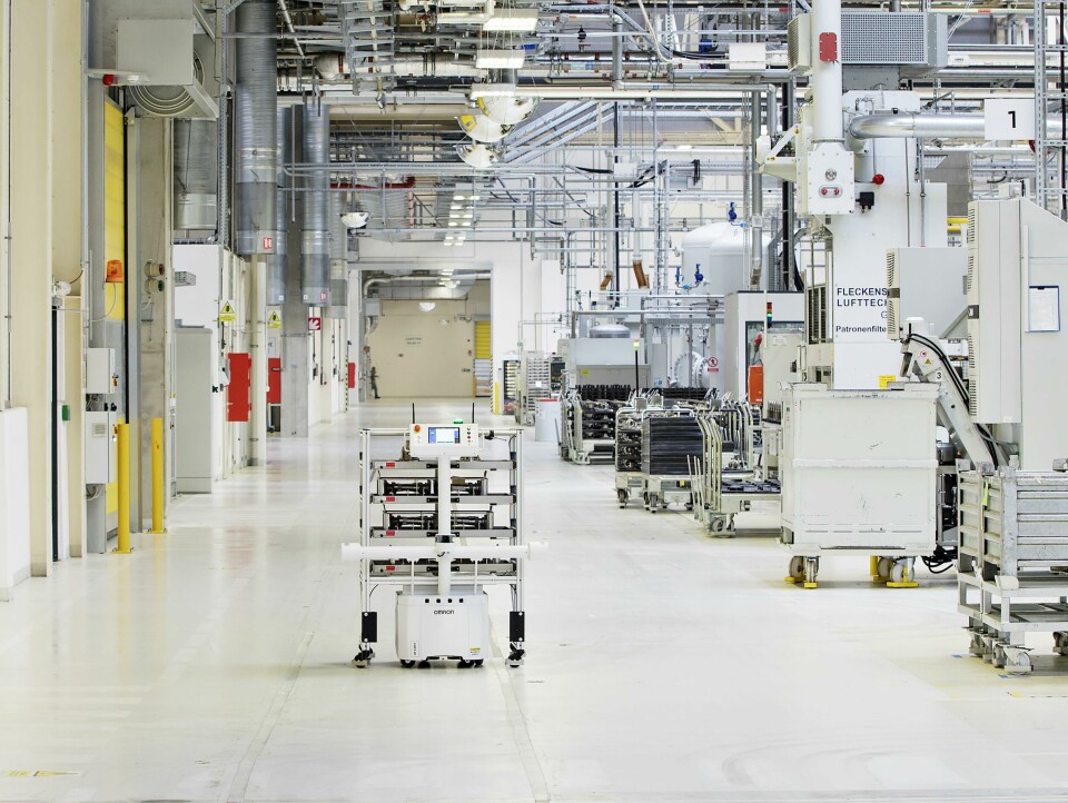 Skoda uses fully-autonomous AGVs at its Vrchlabí production plant ŠKODA autonomous-transport-robot-at-Vrchlabí