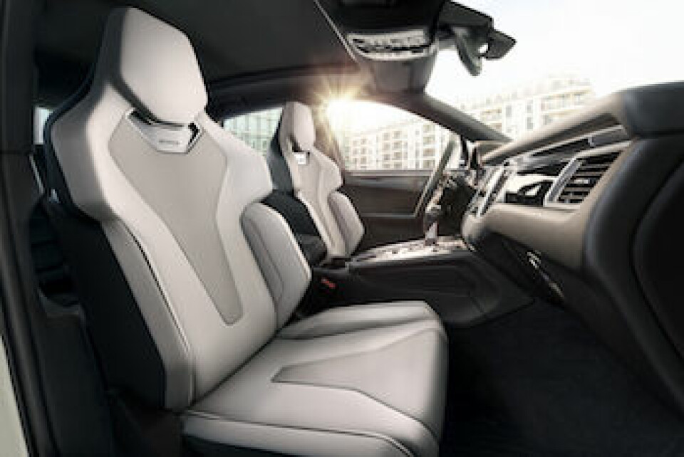Seating plan Performance seats now incorporate ultra-stiff, ultra-light rim composite technology akin to that used for tennis racquets or mountain bike frames