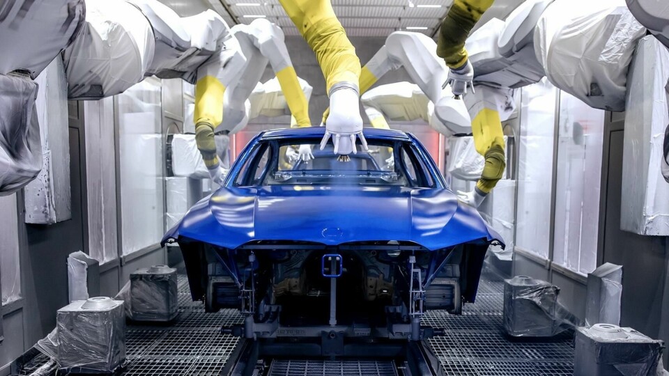 BMW San Luis Potosí’s paintshop heat recovery system captures and reuses thermal energy, reducing site-wide natural gas use by 200 m³ per month BMW San Luis Potosí's paintshop heat recovery system highlights sustainability by capturing and reusing thermal energy. This reduces natural gas use across the site, saving 200 m³ monthly