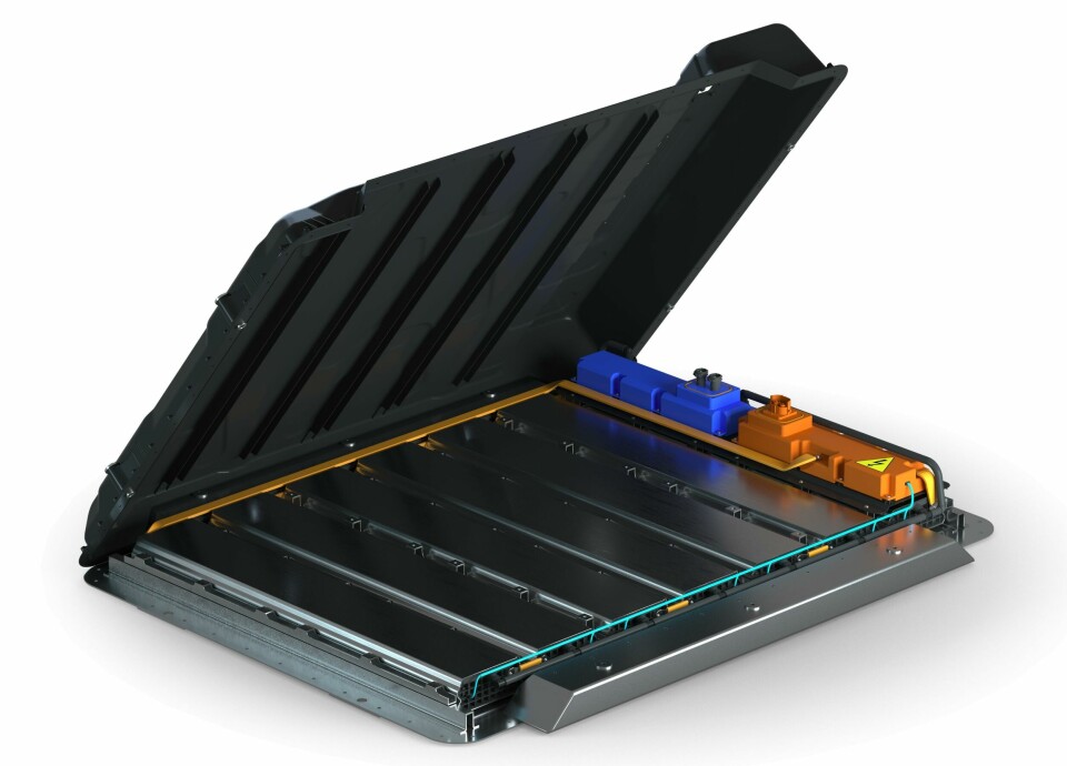 A consortium of companies has developed a battery housing utilising a glassfibre reinforced SMC mounted on an aluminium baseplate, said to achieve a weight saving of 10% over commonly used material combinations Lightweight mixed material EV battery enclosure