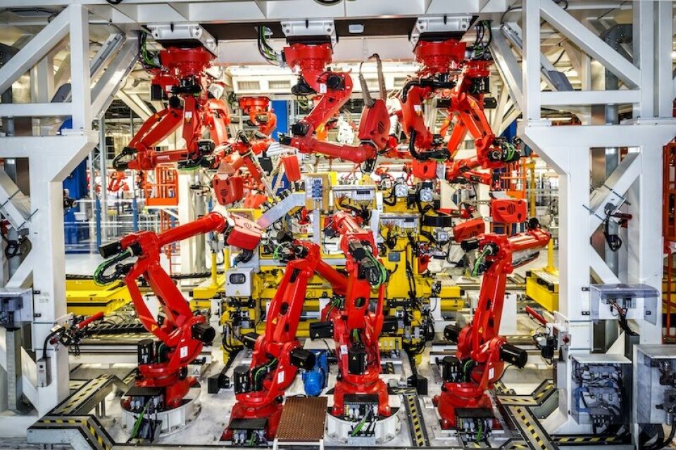 Robots on the rise Comau Open Gate Alfa Romeo Cassino