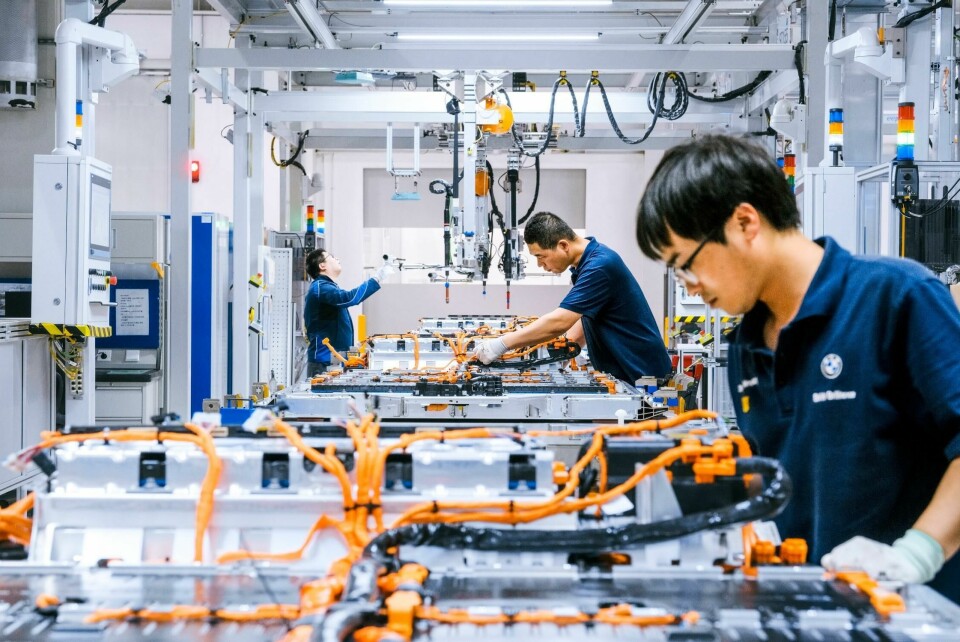 China: Fierce domestic competition sees international brands suffer lower sales and a contraction of output BMW China battery assembly