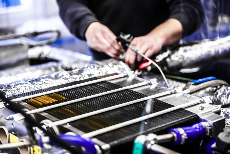 A future for fuel cells blue world hydrogen fuel cell