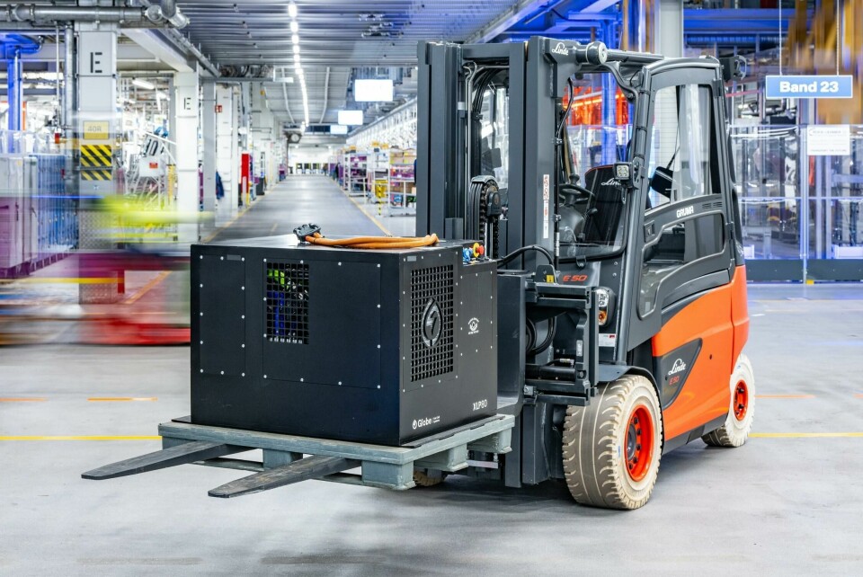 BMW Regensburg Integrates Hydrogen-Powered Tugger Trains and Forklifts in Intralogistics BMW Plant Regensburg - Use of hydrogen in intralogistics by hydrogen-powered tugger trains and forklift trucks