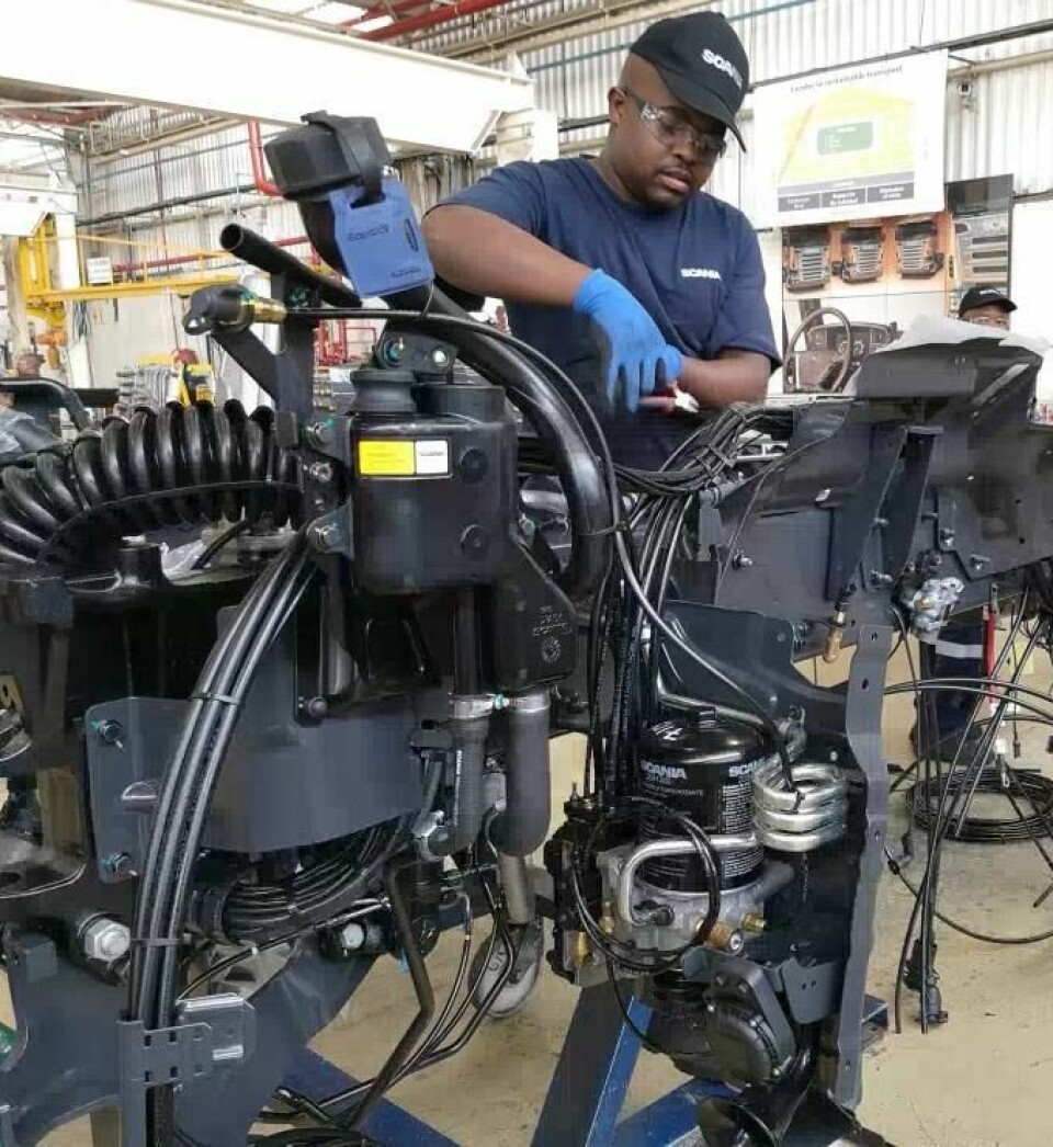 With manual processes at the heart of the Scania plant, not much has changed over recent years in terms of technology Scania JoBurg 3