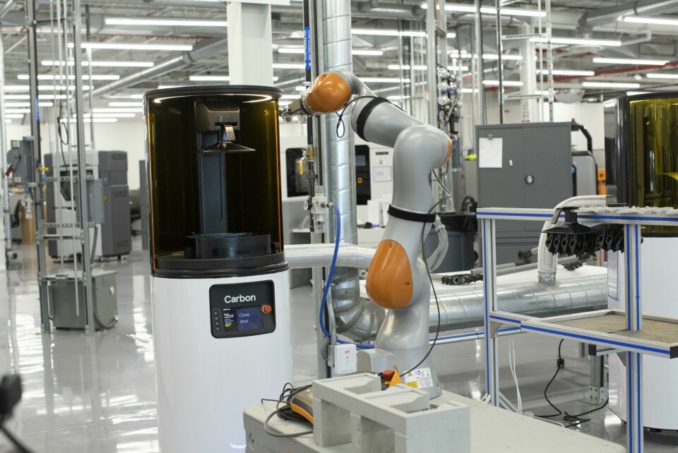 Ford fully automates 3D printing Ford AMC_AutonomousRobotAnd3Dprinter