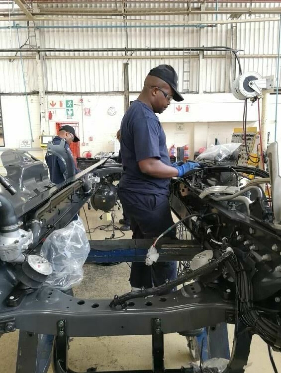 The fitting of the pipe bundle is a crucial step Scania JoBurg 4