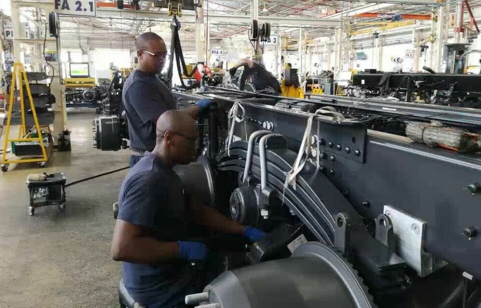 Each station has several workers that carry out quality checks Scania JoBurg 2