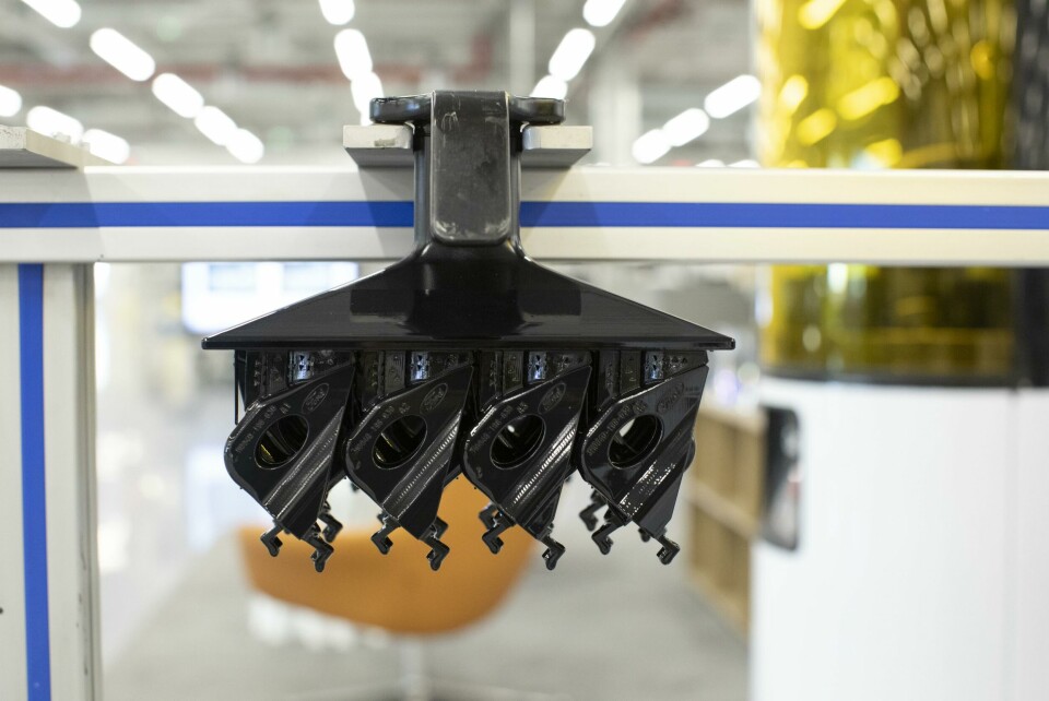 Ford envisages the potential for higher volume additive part production Ford AMC_AutonomousRobotAnd3Dprinter