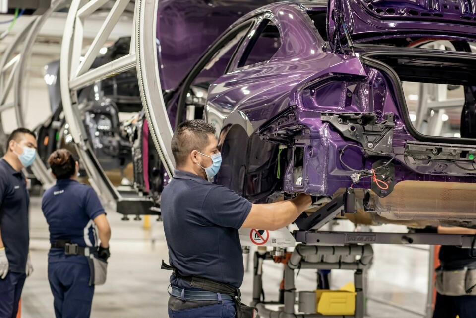 Flexible from the startBMW designed its plant in San Luis Potosi with a view to add new models quickly. The plant’s paint booths and assembly hangars will be able to integrate the X7 SUV, for example, and carry vehicles up to 3.2 tonnes – meaning it can eventually handle full electric vehicles BMW Mexico_bmw-group-plant-san-