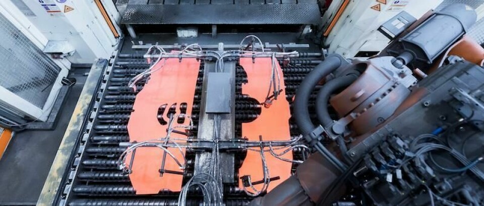 Laser welding and resistance spot welding can be used on aluminium/silicon coated parts as usual, while their abrasion properties are unaffected and they remain easy to paint Thyssenkrupp_aspro