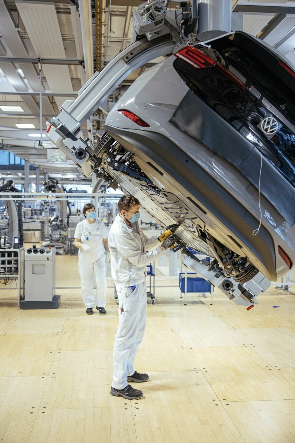 VW and Ford invest in flexible production for an uncertain future VW ID.3 Transparent factory Dresden EV assembly MEB