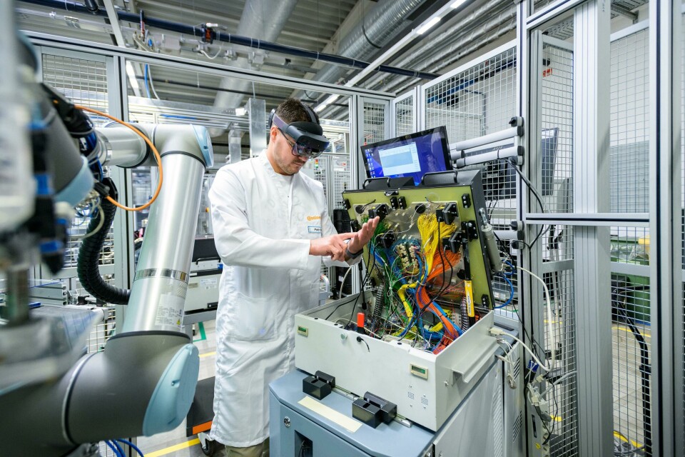 “With the introduction of a private 5G network at our location in Brandýs nad Labem in Czechia, we have now reached a significant milestone on the road to the digital factory.”