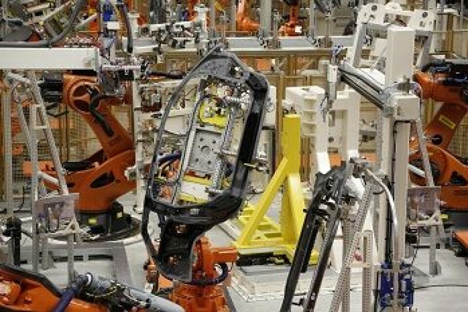 Sticking together i3 bodyshop, BMW Leipzig