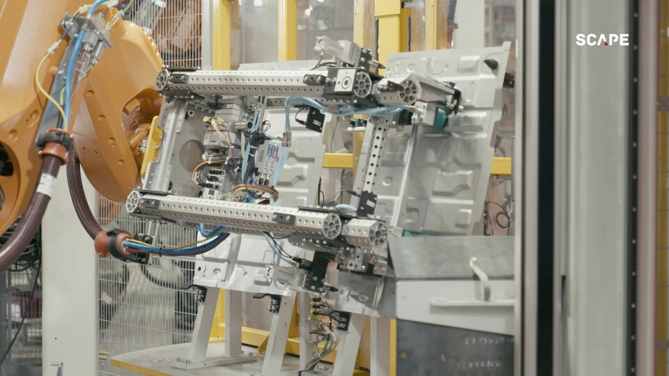 BMW utilises robots in bin picking applications at its Leipzig plant BMW case 01.00_00_26_21.Still004