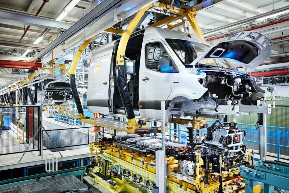 Daimler has identified the Düsseldorf plant as an electric drive competence centre Daimler eSprinter SOP 3