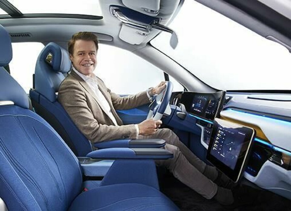 Han Hendriks – The key thing about the XiM21 concept vehicle is that it embodies only technologies that are available now CTO YFT Han Hendriks in XiM21 72dpi