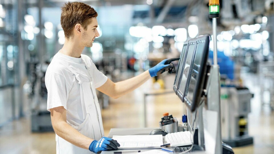 VW says that the key success is to combine the implementation of these new technologies and digitalisation in manufacturing processes, with the experience and skills of its workforce Industrial Cloud