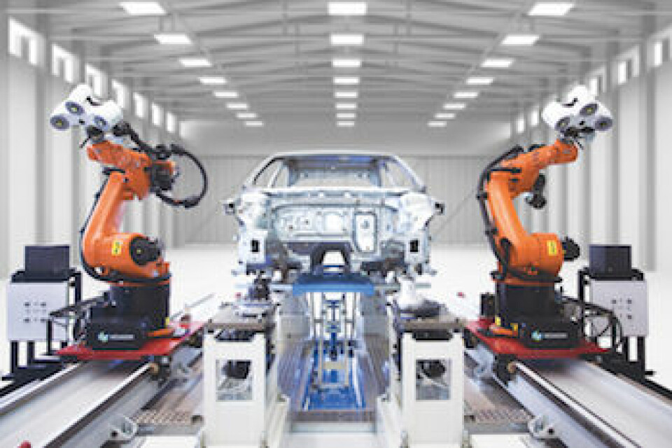 Metrology meets automation 360SIMS_DualRobot_Kuka_BIW_Cell_with_RPS-Face01_HR