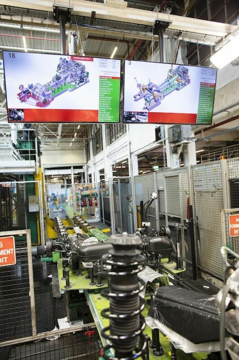A side-effect of digitalisation throughout the business world, Renault say, is the availability of useful information from outside of for the automotive industry Renault industry 4_0 a