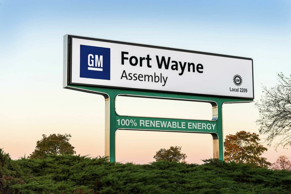 GM invests $632m in its Fort Wayne ICE truck plant, which builds more than 1,300 trucks per day GM invests in its Fort Wayne ICE truck plant