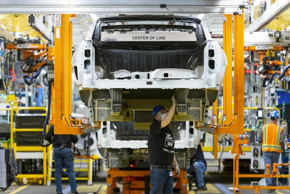 EV pick-up market picks upGM is upgrading its bodyshop at its Factory Zero – and temporarily pausing EV Hummer production – to make way for more EV pick-ups, as well as investing in other factories across North America GM's Factory Zero in Michigan producing the Hummer EV