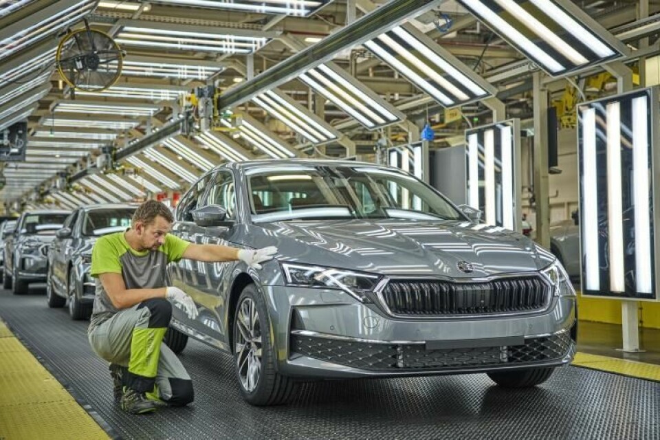 Skoda builds updated Octavia at Kvasiny Skoda Kvasiny