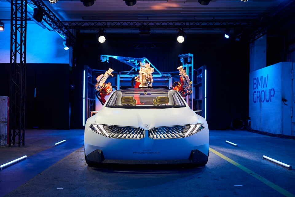 Revamping an icon: BMW’s Munich plant to introduce new EV sedan on Neue Klasse platform, signaling end of ICE era P90535446-highRes