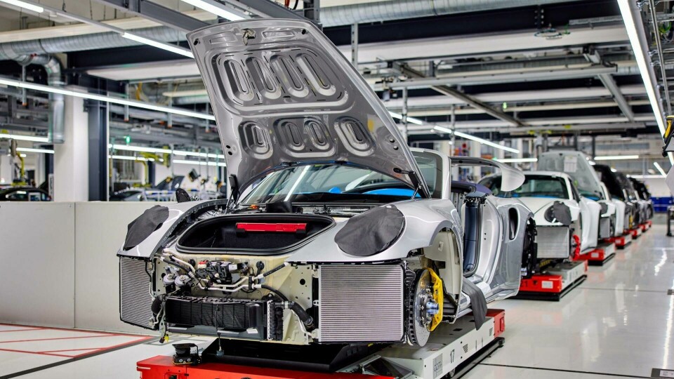 “The conversion measures will enable increased efficiency, the highest quality standards, and mixed production of combustion-engine and electric sports cars.” “The conversion measures will enable increased efficiency, the highest quality standards, and mixed production of combustion-engine and electric sports cars.