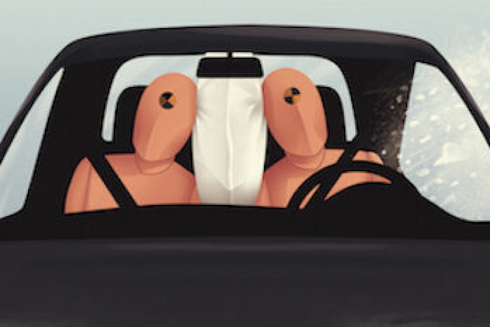 Airbag anxieties Centre airbag