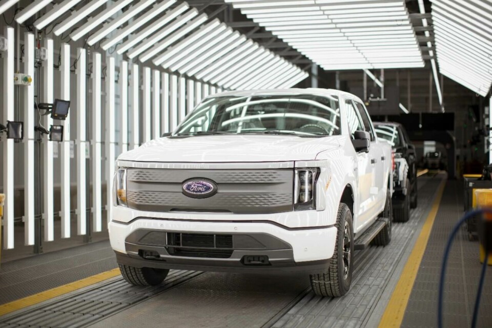 Ford revises EV strategy and boosts hybrid production Lightning Production Restarts 3