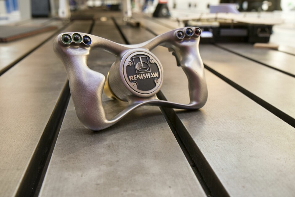 Another example of the use of additive manufacturing in Bloodhound is its titanium steering wheel, developed by a project intern and manufactured by Renishaw Bloodhound LSR - steering wheel made from laser sintered Ti