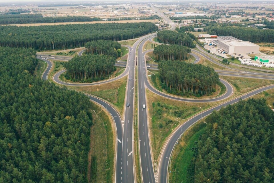 Do sustainable materials in vehicle production indicate a bright future for eco-friendly manufacturing in the automotive industry? Do sustainable materials in vehicle production indicate a bright future for eco-friendly manufacturing in the automotive industry?